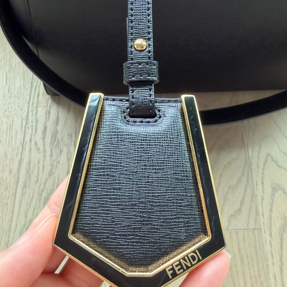 Fendi 2Jours Medium Leather handbag - Picture 11 of 14